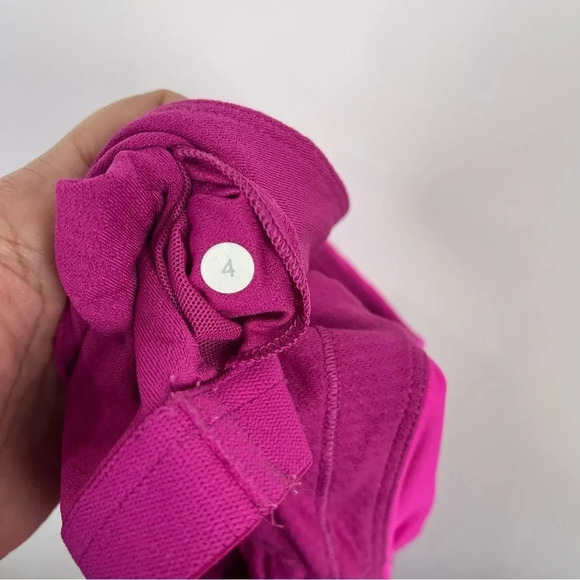 Lululemon Aria Yoga Tank Top Sleeveless Built in Bra Pink Size 4 - Picture 9 of 9